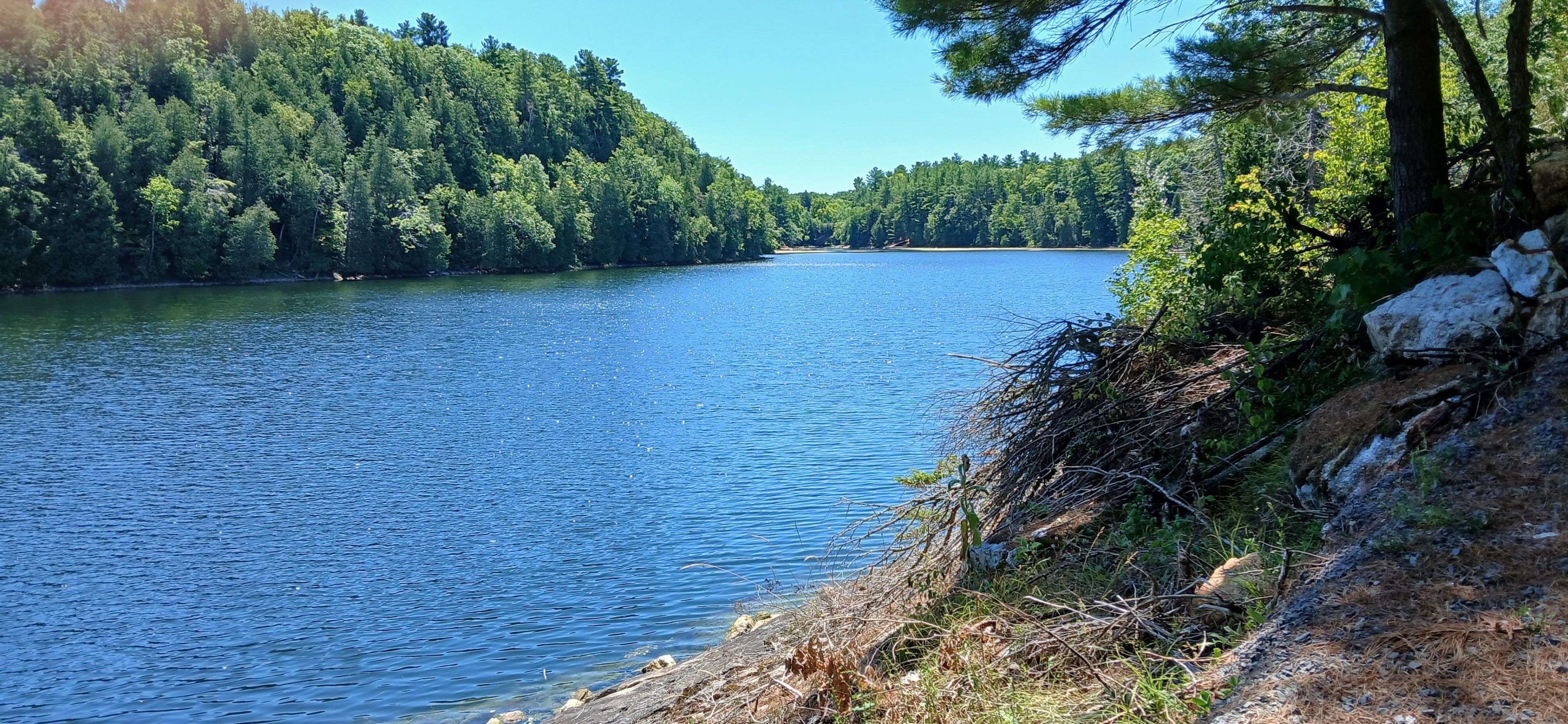 925 Lodge LN, Leeds And The Thousand Islands, ON K0G 1E0