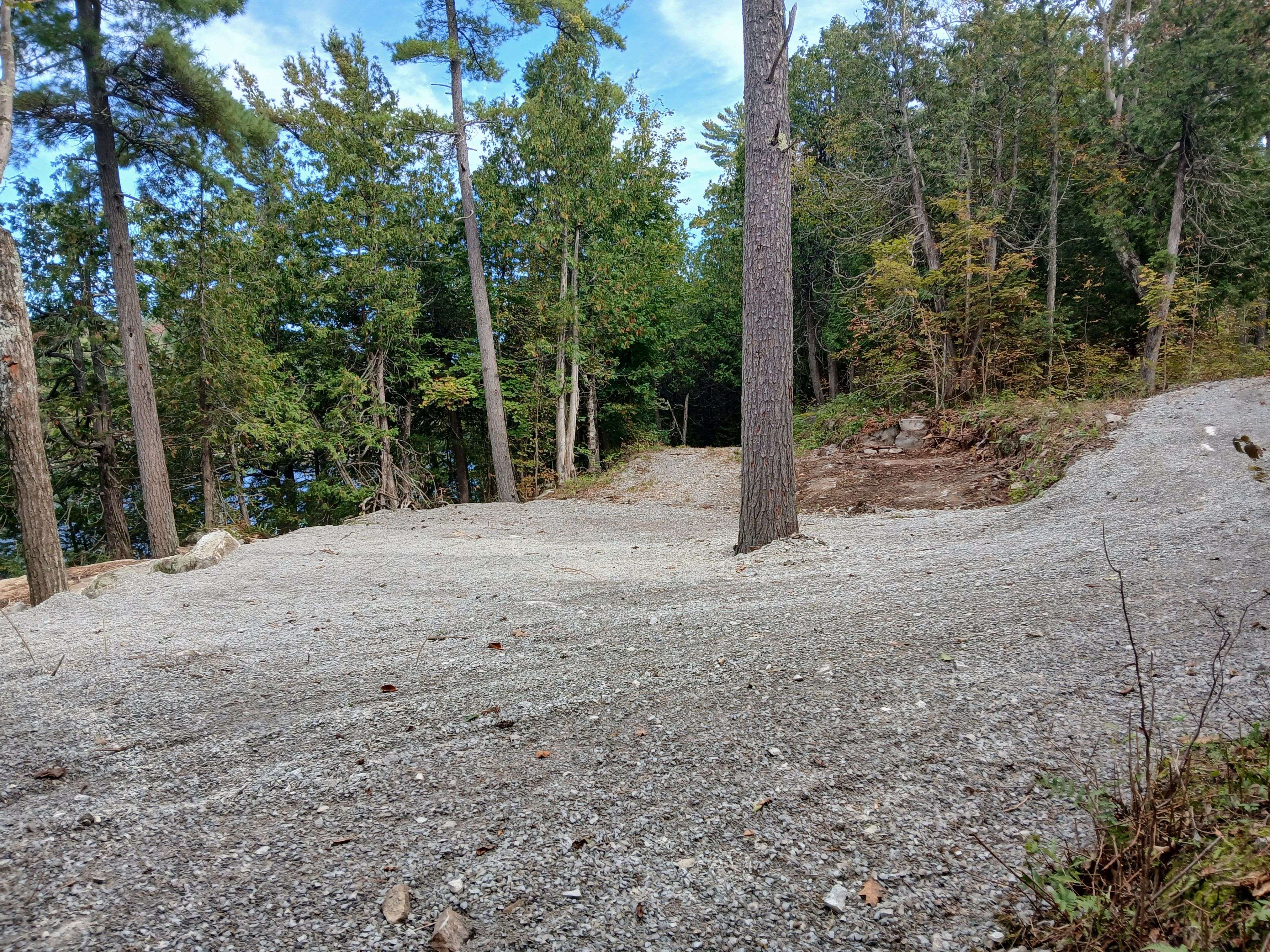 925 Lodge LN, Leeds And The Thousand Islands, ON K0G 1E0