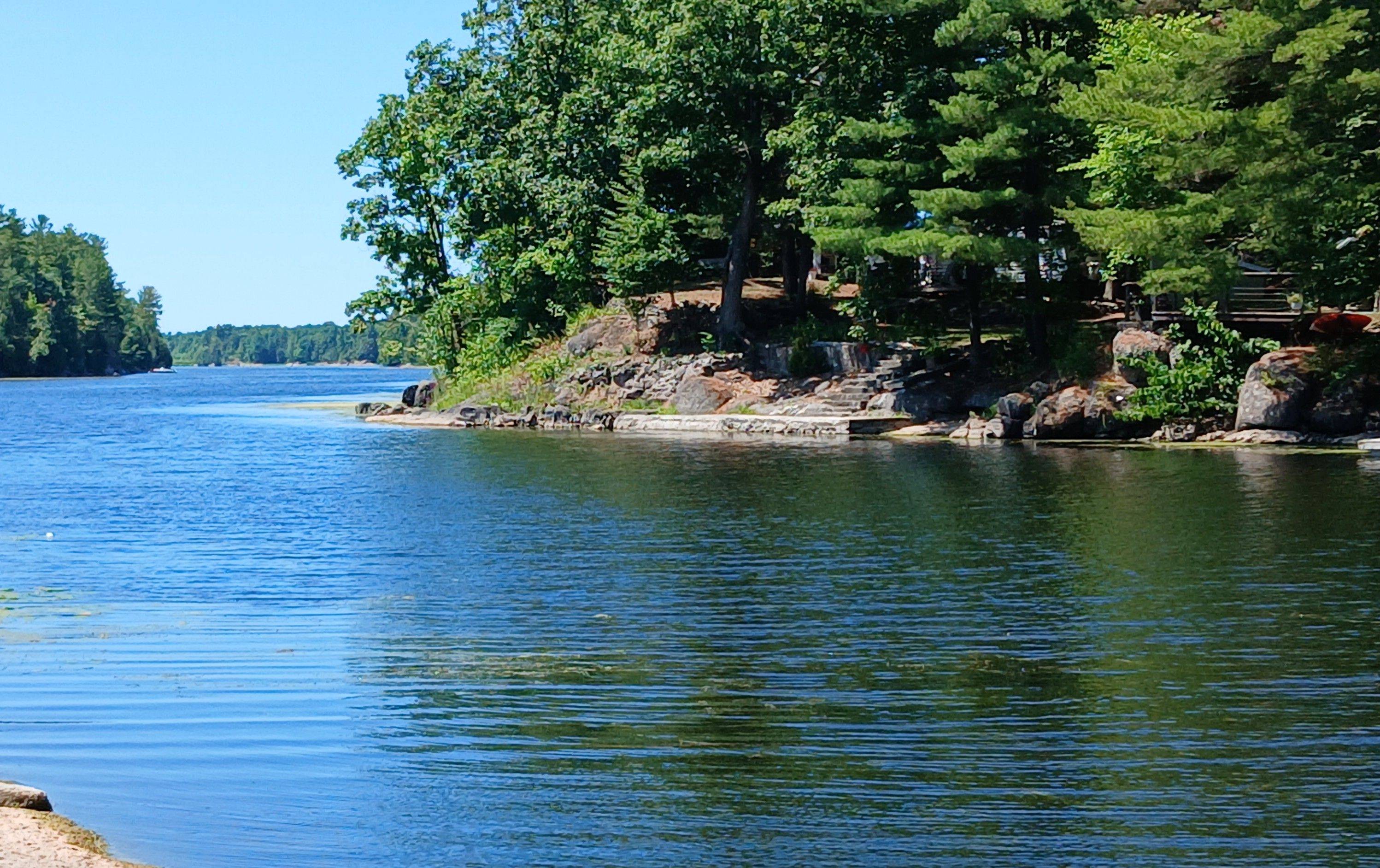 1050 Lodge LN, Leeds And The Thousand Islands, ON K0G 1E0