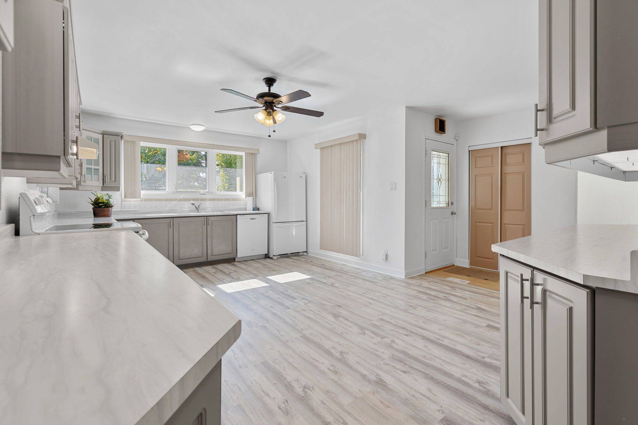 1811 Hutton AVE, Elmvale Acres And Area, ON K1G 1M1