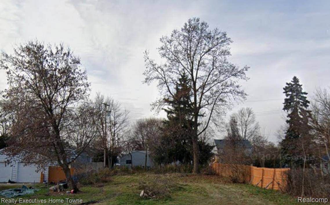 235 N MARY ST, Marine City, MI 48039