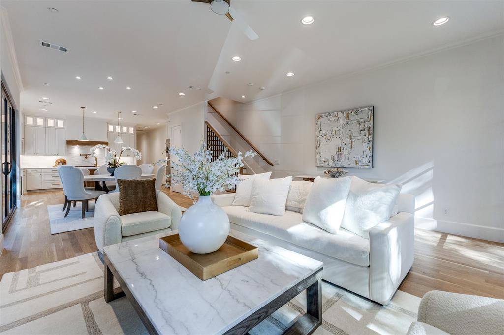 4434 GLENWICK Lane, University Park, TX 75205