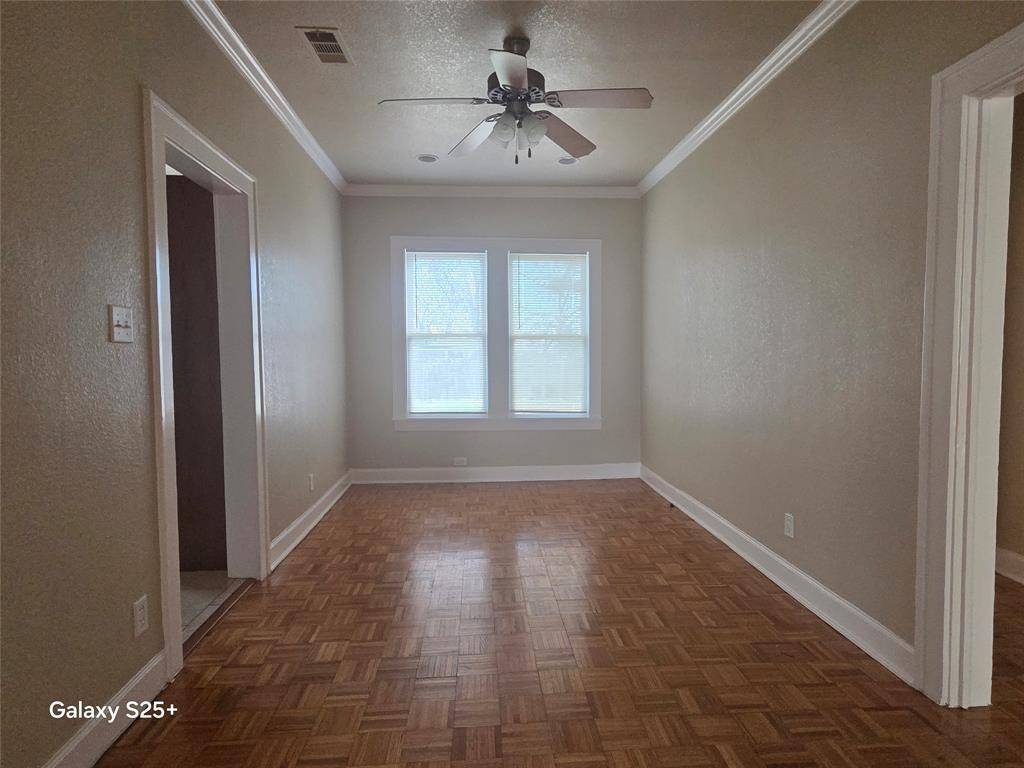 2849 W 12th Street, Dallas, TX 75211