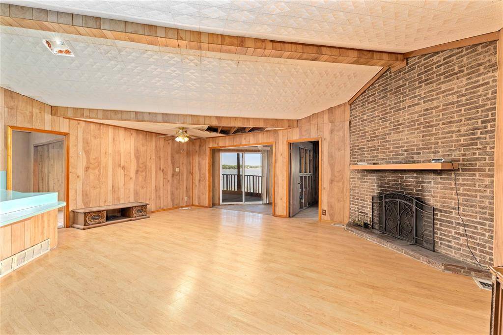 6946 Shamrock Drive, Brownwood, TX 76801