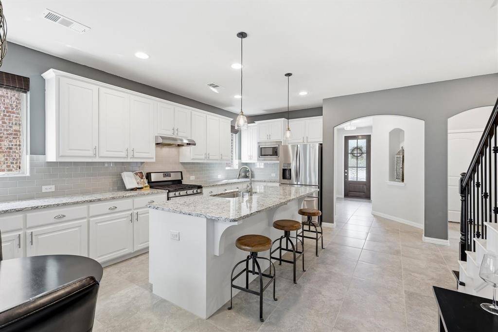 1241 Montgomery Way, Argyle, TX 76226