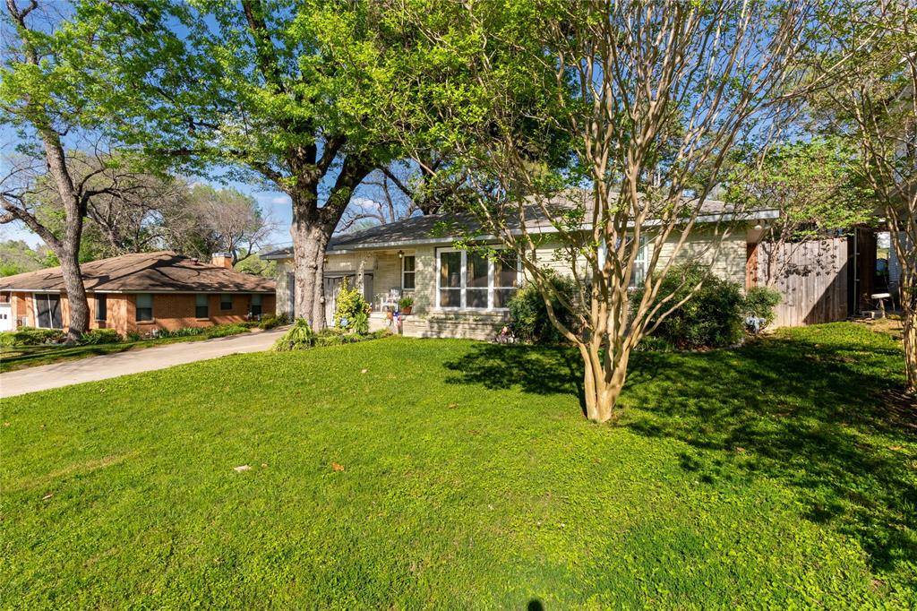 2422 Santa Cruz Drive, Dallas, TX 75227