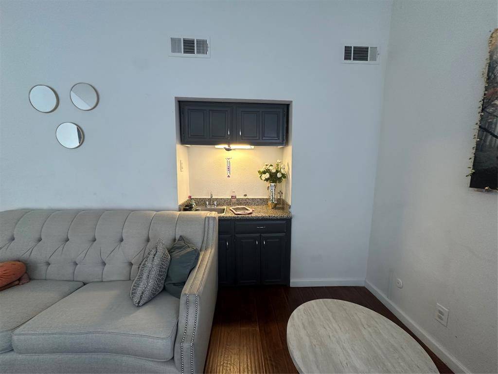 9717 Summerwood Circle, Dallas, TX 75243