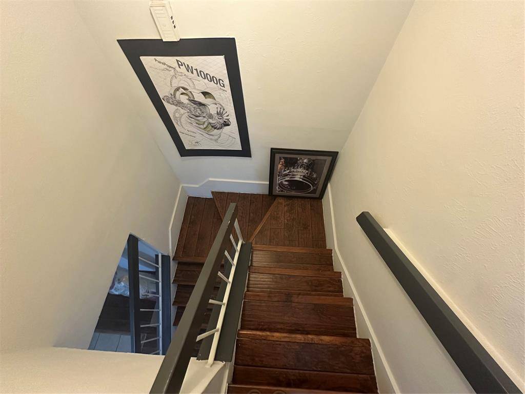 9717 Summerwood Circle, Dallas, TX 75243