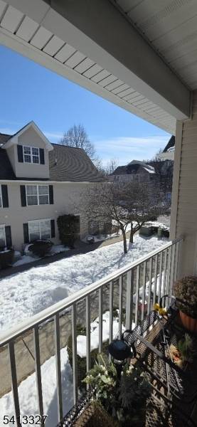 458 Cambridge Dr, Butler Boro, NJ 07405