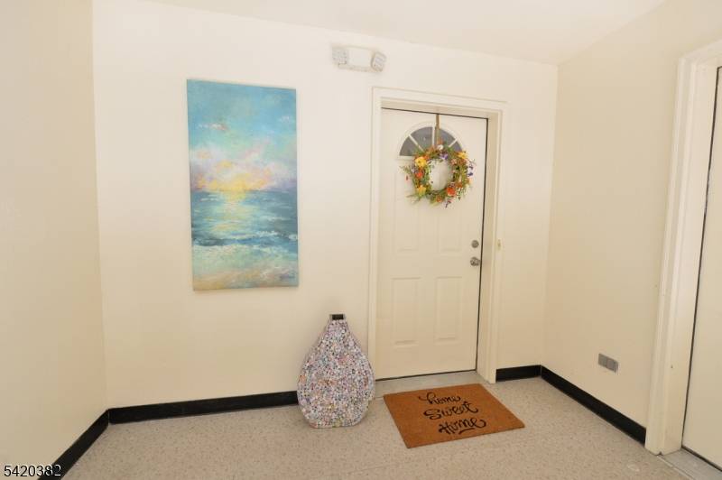 20 Parkside Ct, Wayne Twp., NJ 07470