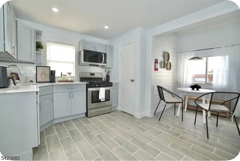 125 Malvern St, Newark City, NJ 07105