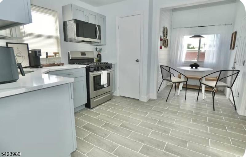 125 Malvern St, Newark City, NJ 07105