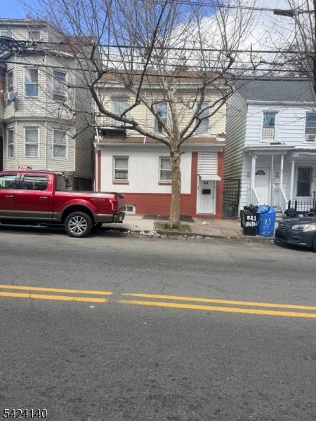 519 Union Ave, Paterson City, NJ 07522