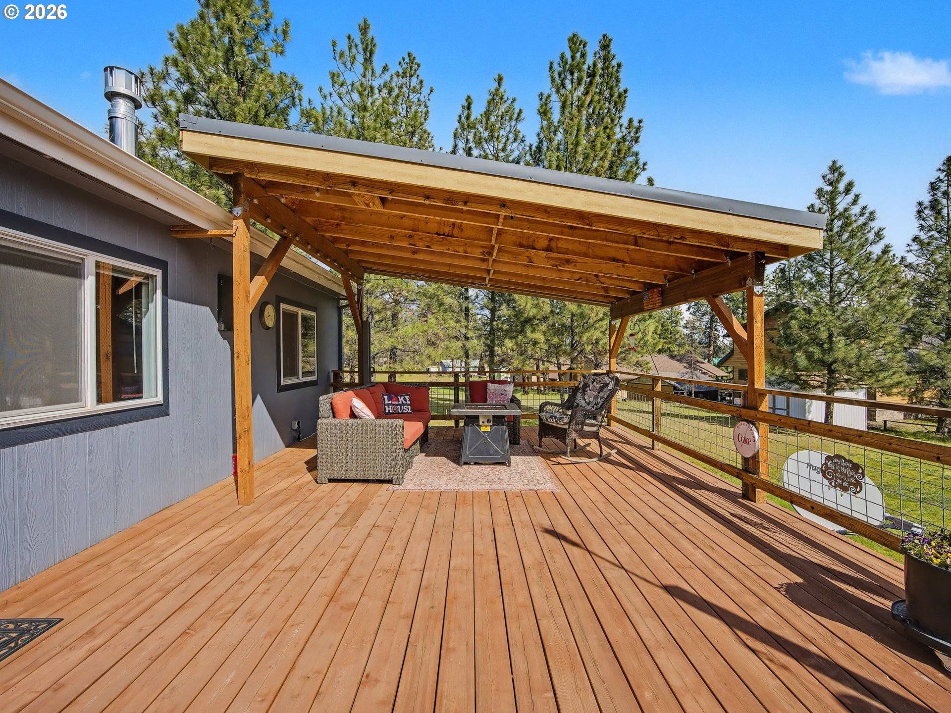 222 S OAK RD, Tygh Valley, OR 97063