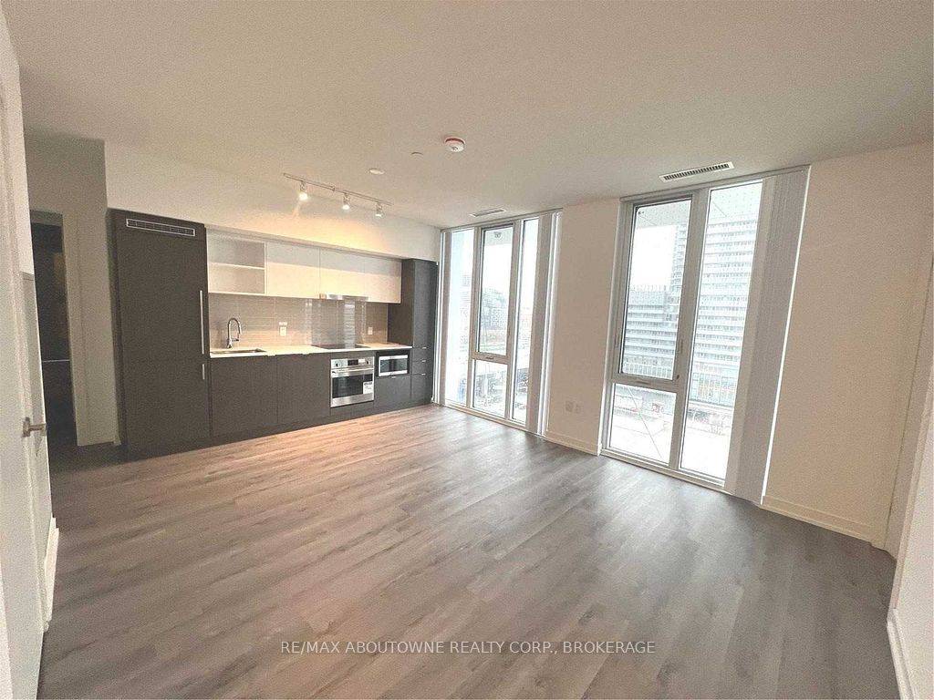 138 Downes ST #1105, Toronto C08, ON M5E 0E4