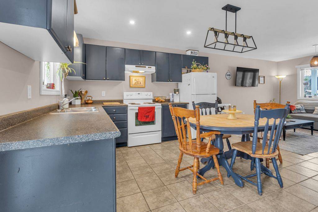 37 Chatham ST, Bayham, ON N0J 1T0