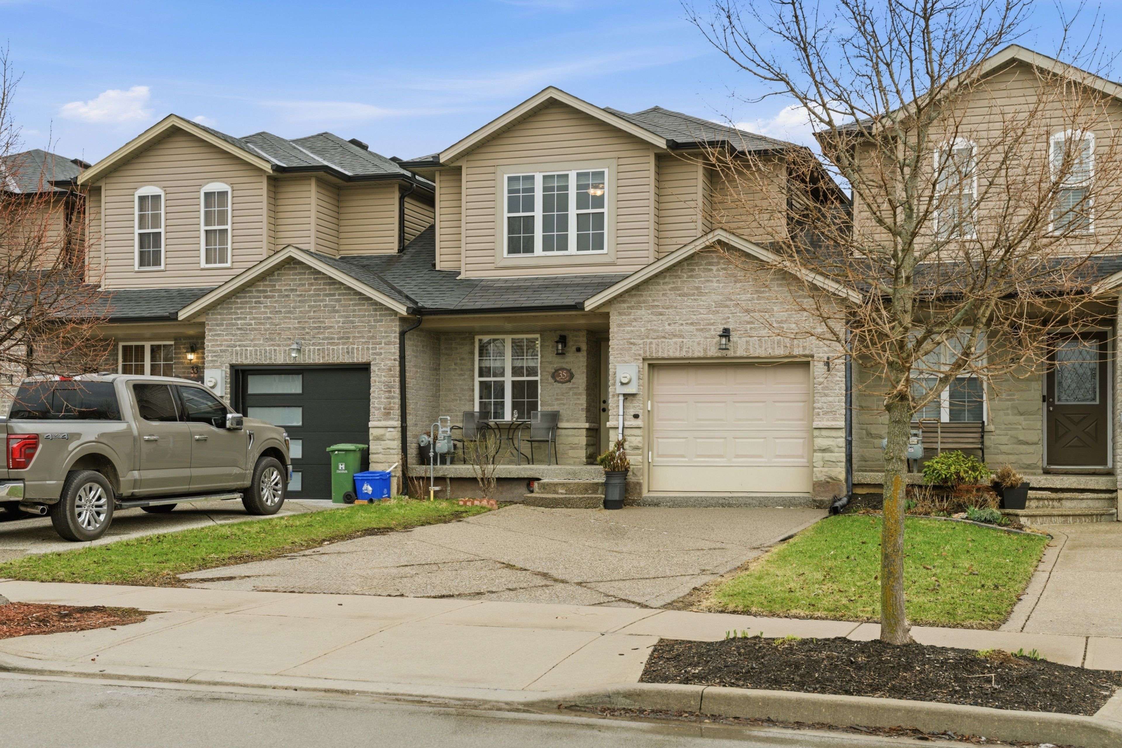 35 Thames WAY, Hamilton, ON L0R 1W0