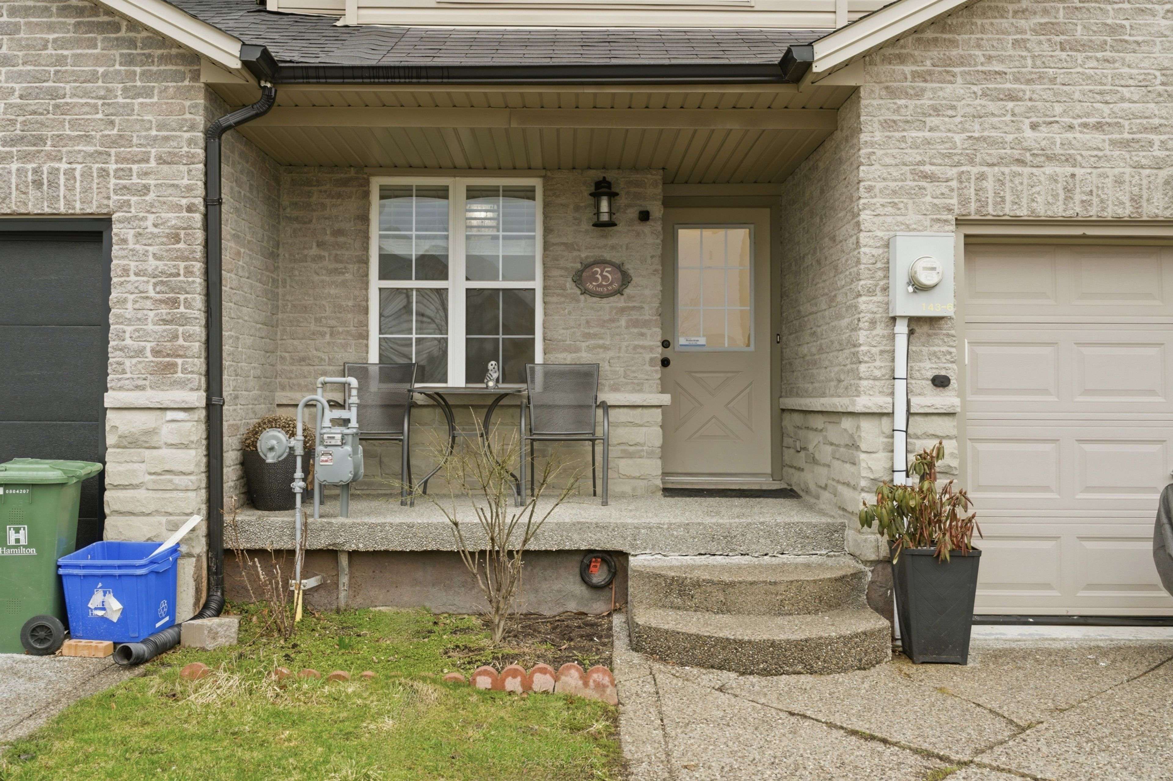 35 Thames WAY, Hamilton, ON L0R 1W0