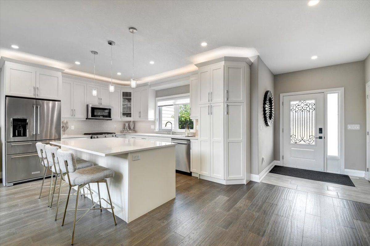 9 Bancroft Ridge DR, Bancroft, ON K0L 1C0