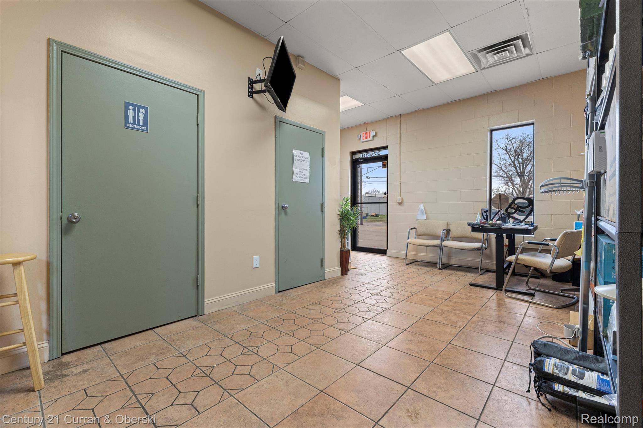 32639 Industrial RD, Garden City, MI 48135