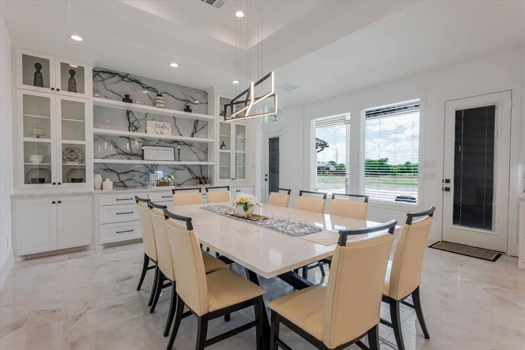 7381 Mesquite Ridge, Sanger, TX 76266