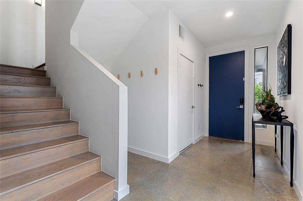 1002 Mobile Street #1, Dallas, TX 75208