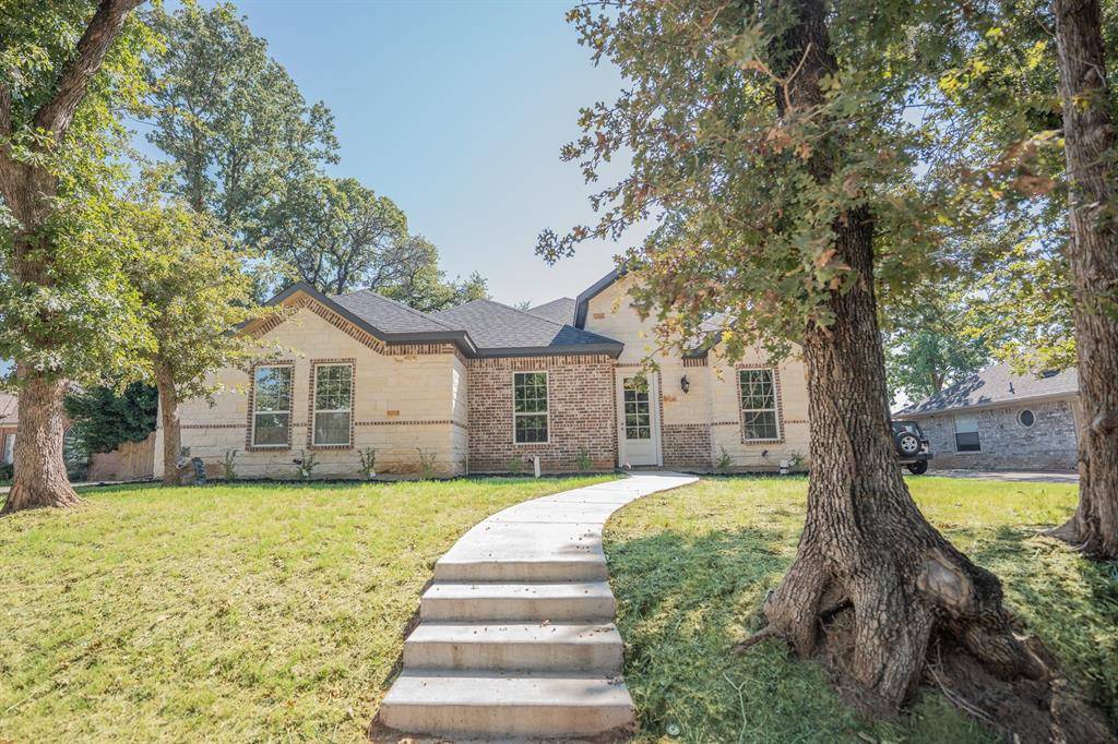 1408 Spinnaker Lane, Azle, TX 76020