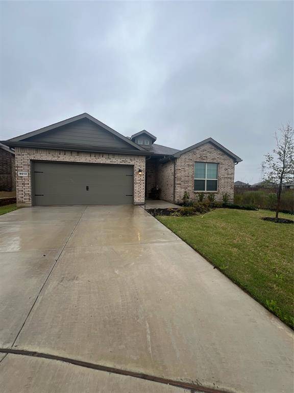 8613 Horseshoe Hill Court, Fort Worth, TX 76131