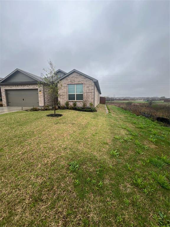 8613 Horseshoe Hill Court, Fort Worth, TX 76131