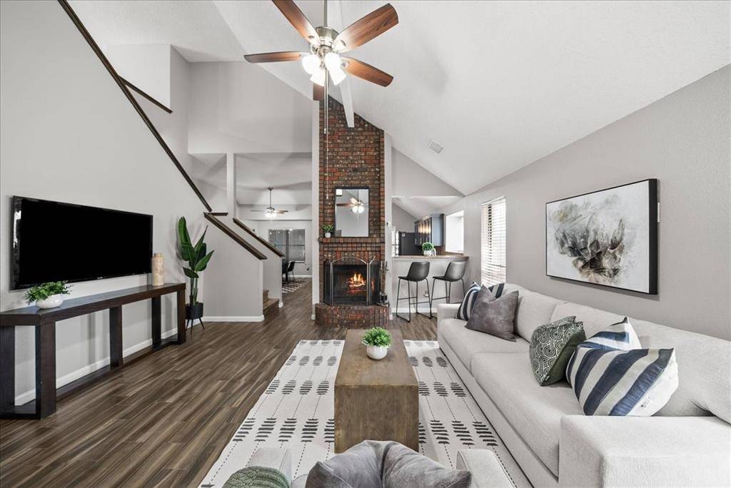 723 Keessee Drive, Cedar Hill, TX 75104