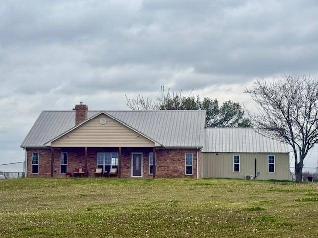 898 Farm Road 1700, Clarksville, TX 75426