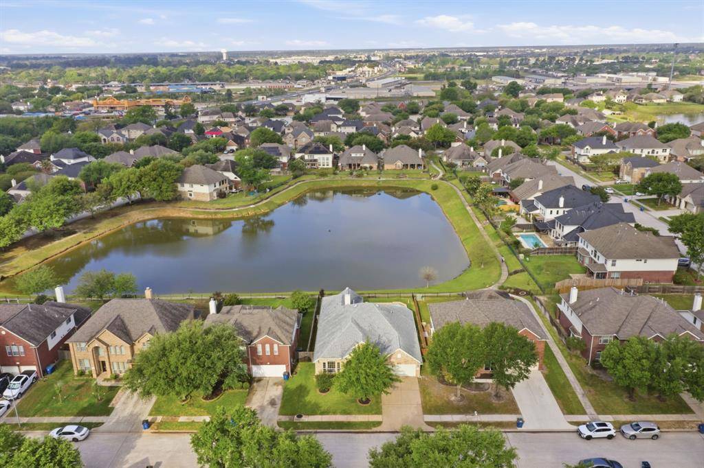 22115 Bridgestone Oak Drive, Spring, TX 77388