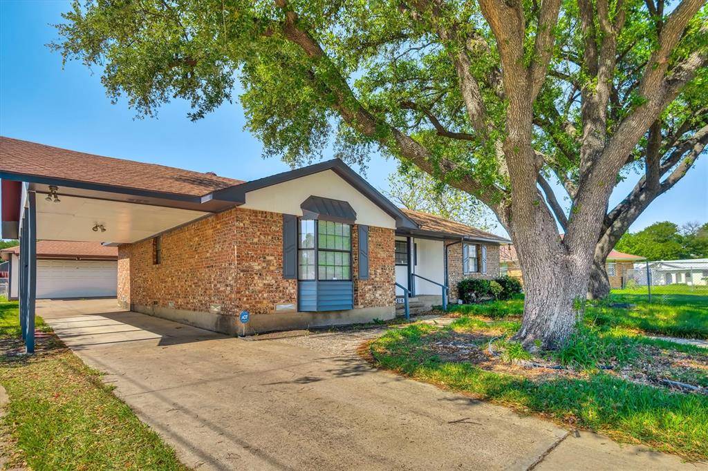 2715 Whitson Way, Mesquite, TX 75150