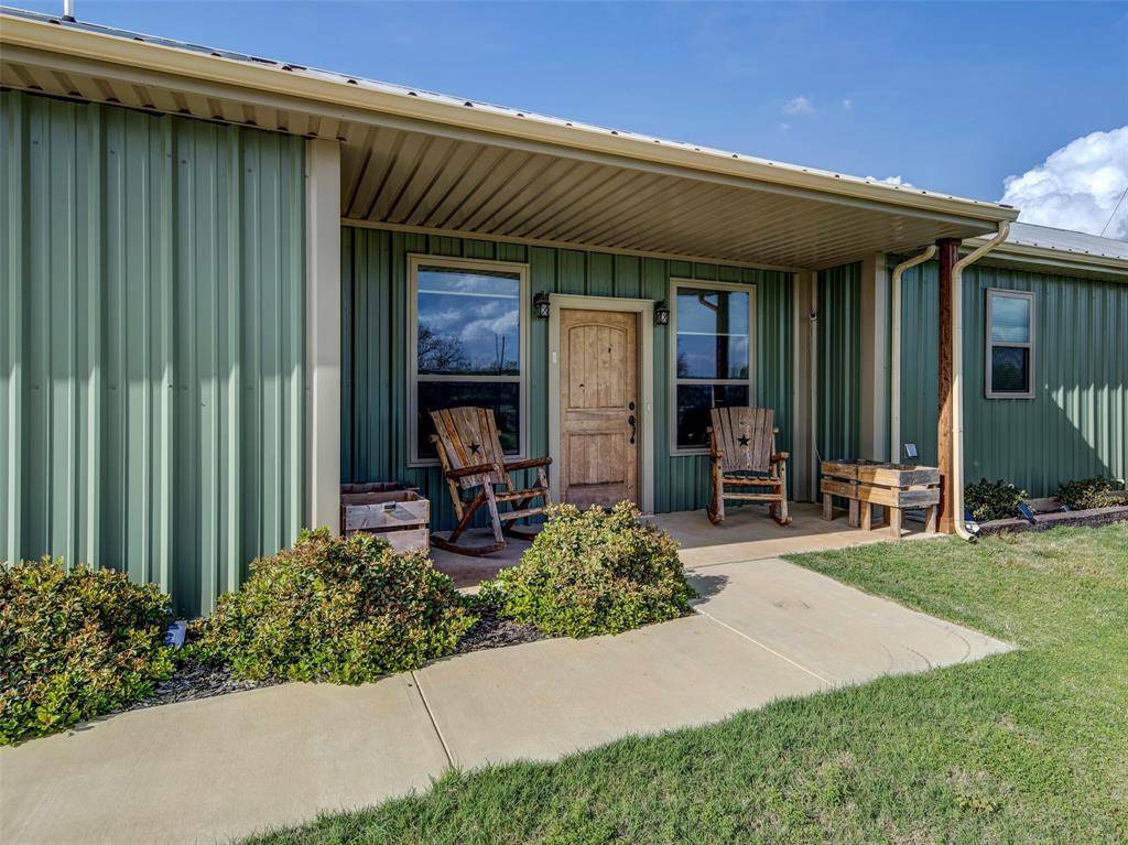 1020 County Road 1596, Alvord, TX 76225