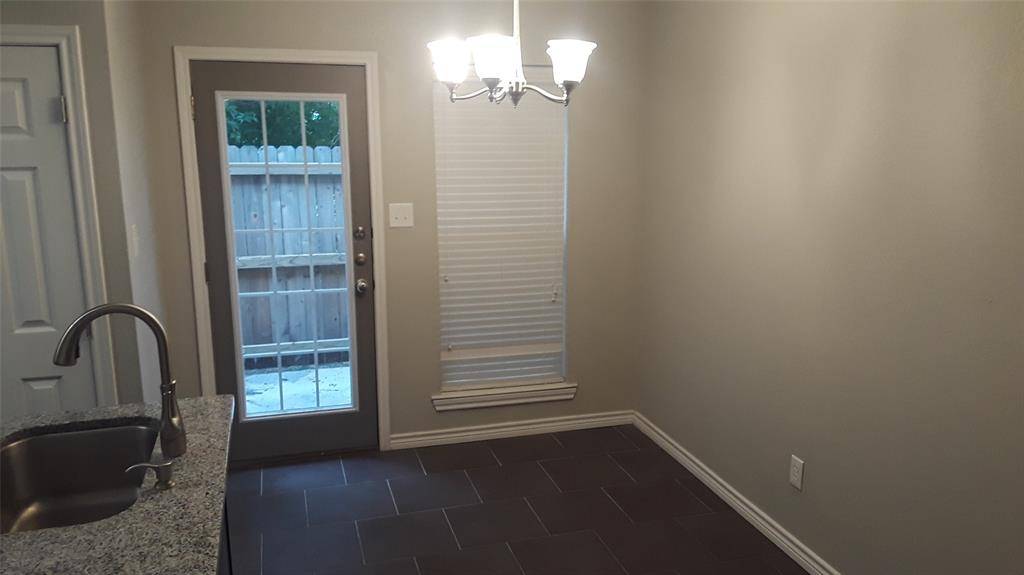 2004 Pecan Street #C, Commerce, TX 75428