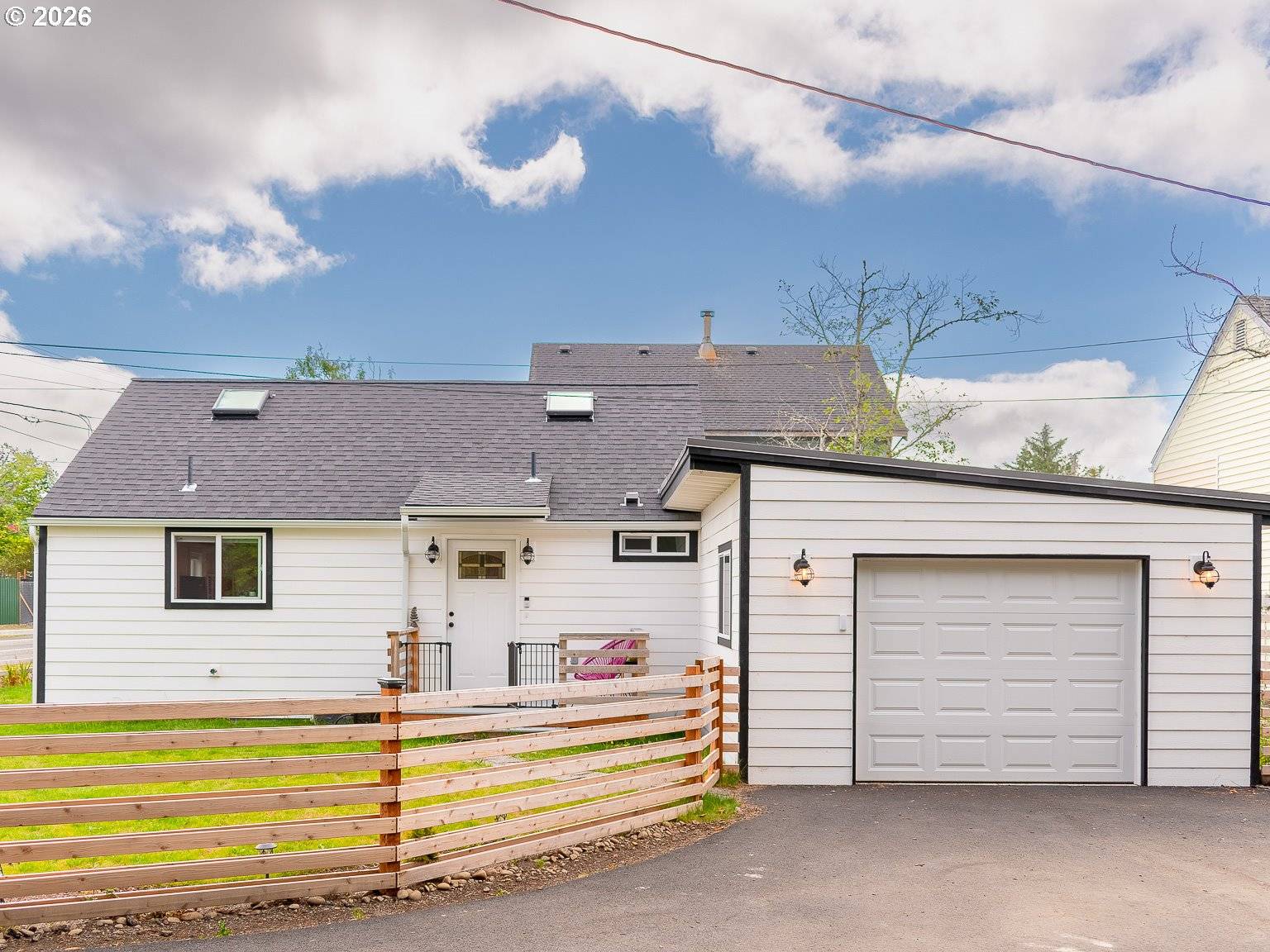 1386 AVENUE U #1, Seaside, OR 97138