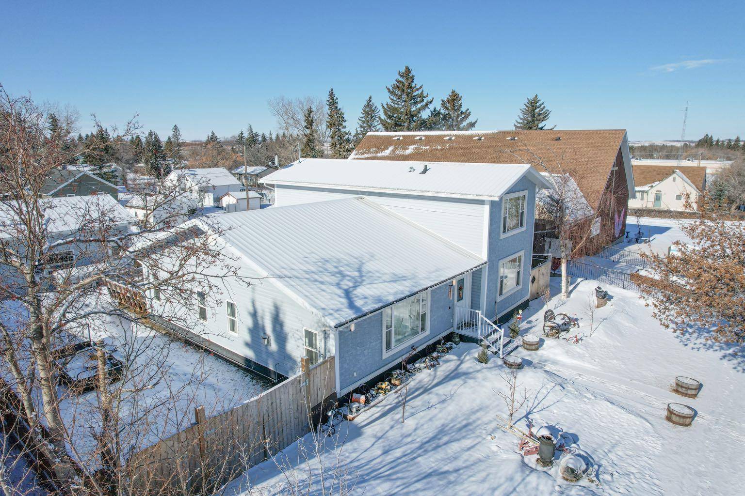 5030 52 AVE, Bashaw, AB T0B 0H0