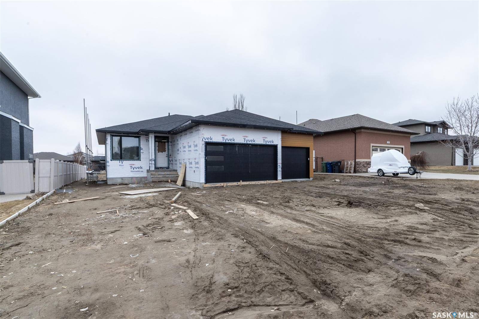 74 Emerald RIDGE E, White City, SK S4L 0A8