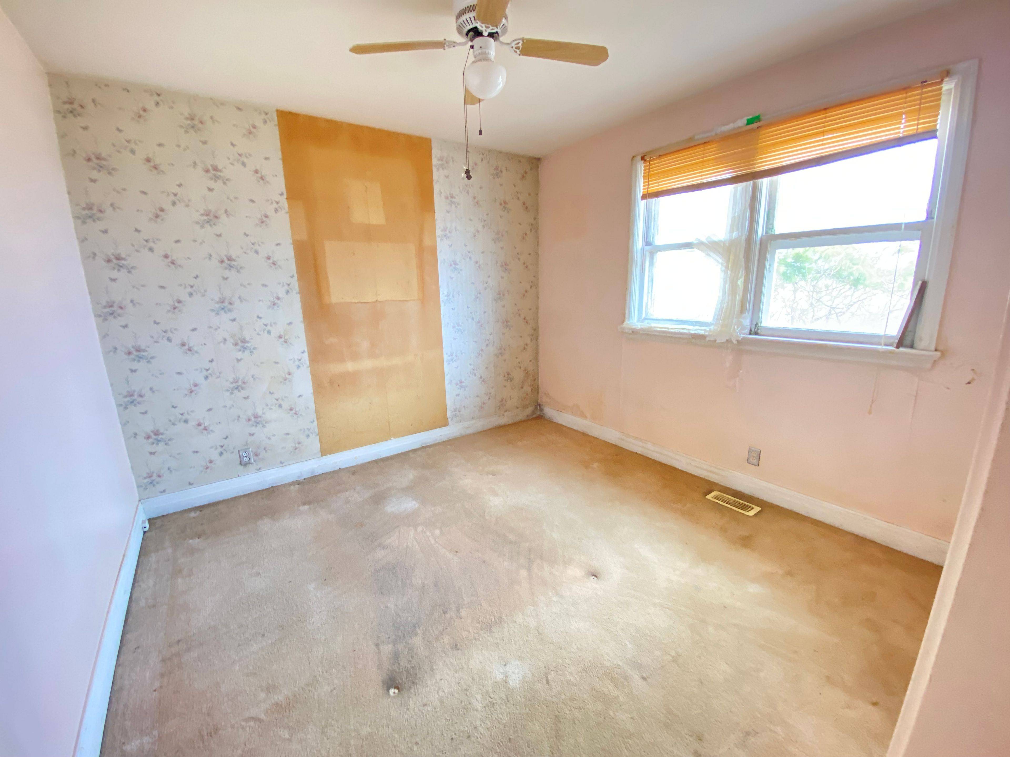 204 Baskin DR E, Arnprior, ON K7S 3G8