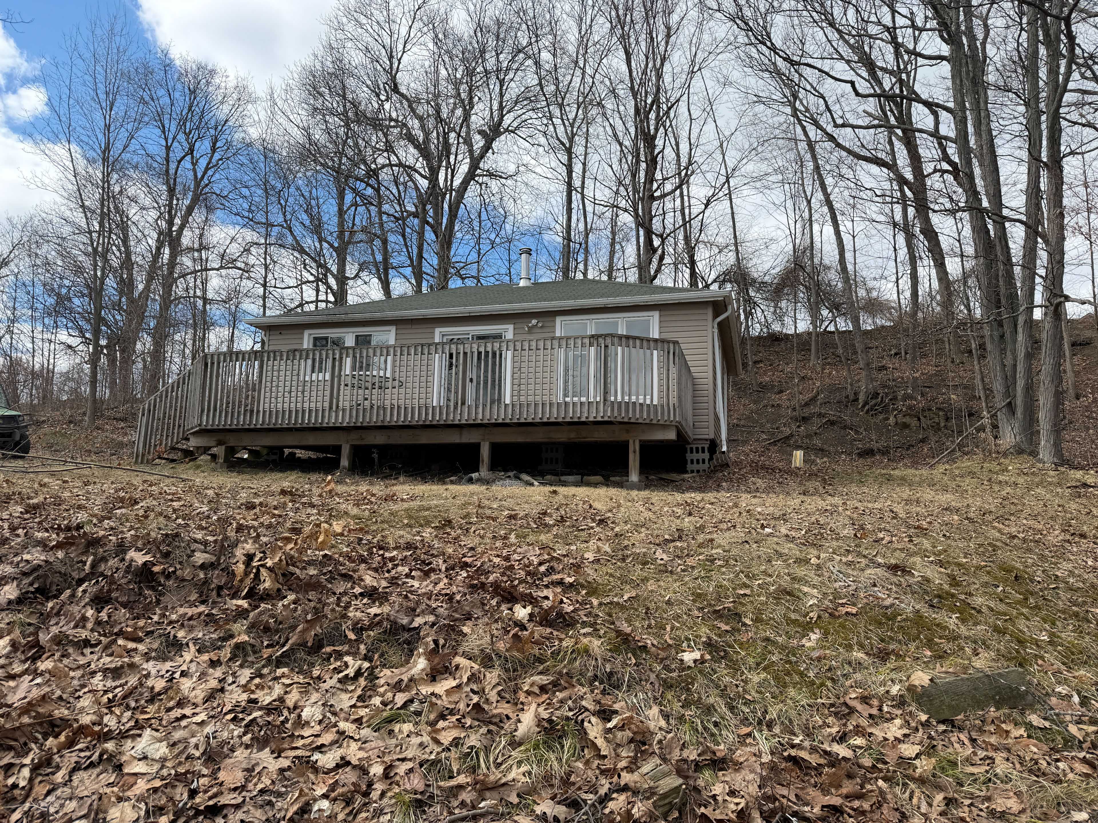 2458 Howe Island DR, Frontenac Islands, ON K7G 2V6