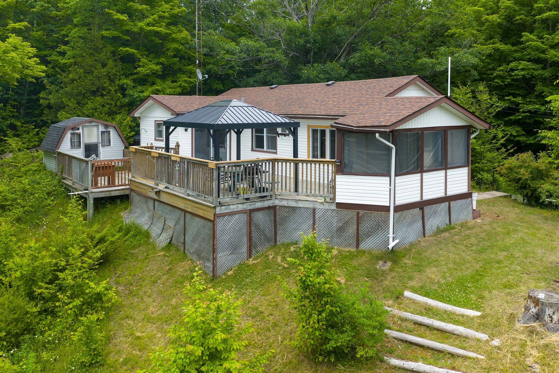 1180 Guigue RD, Frontenac, ON K0H 2P0