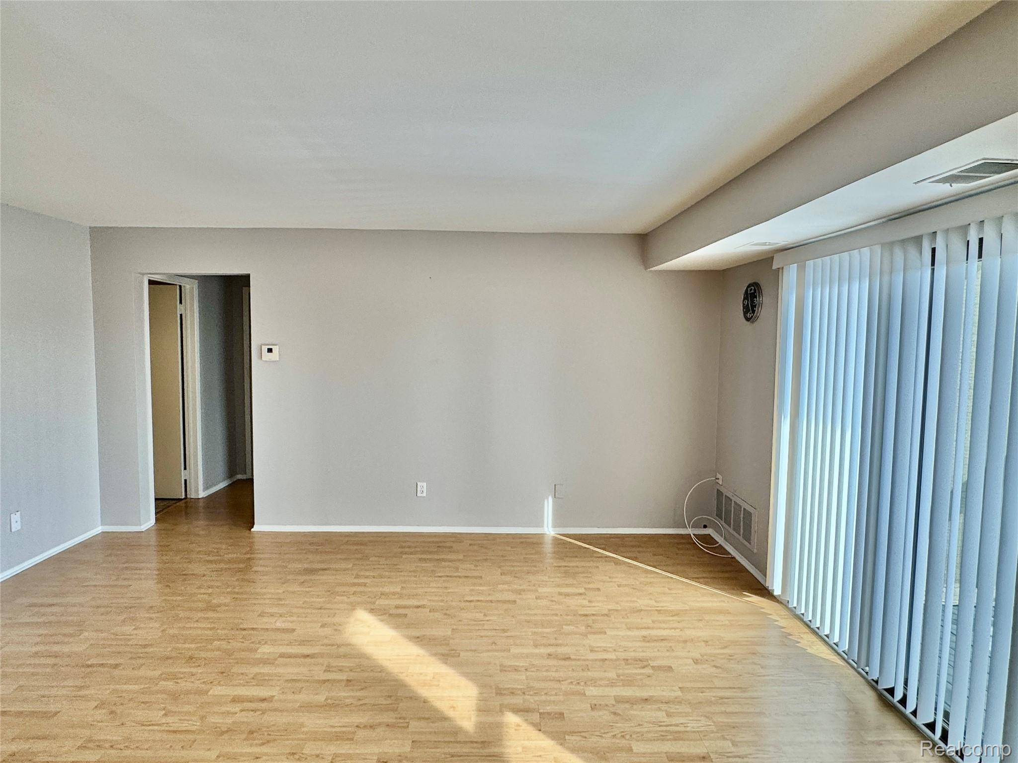 30515 14 Mile Rd. #37, Farmington Hills, MI 48334