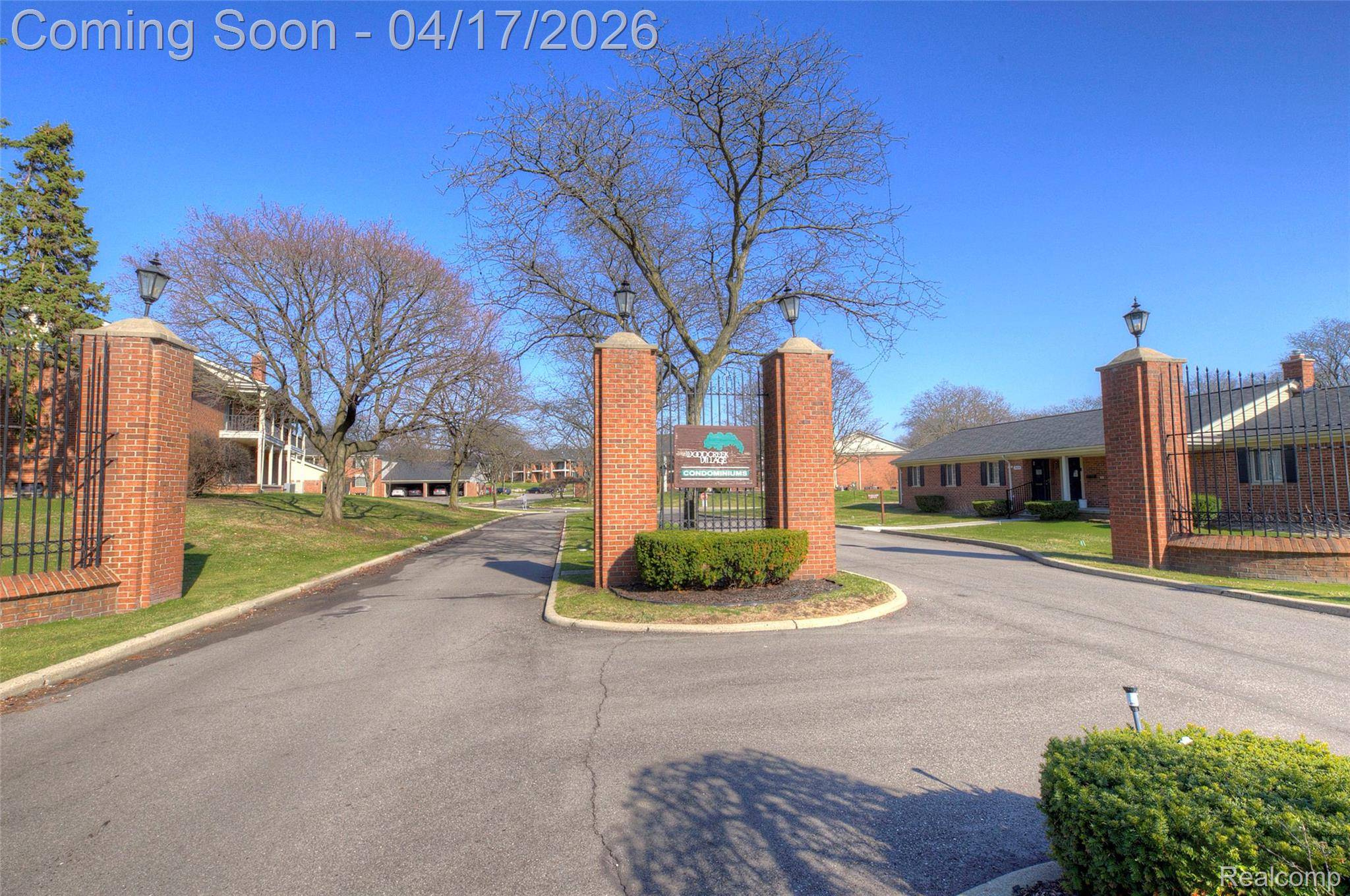 29644 Middlebelt RD #2502, Farmington Hills, MI 48334