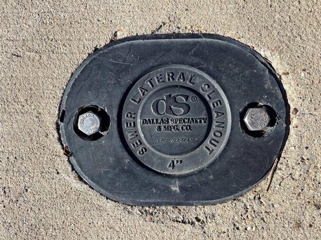 5005 Denton Drive, Dallas, TX 75235