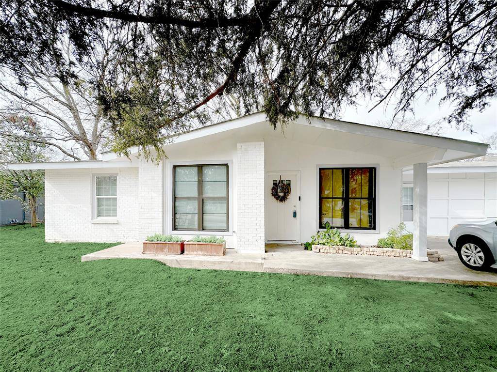 706 Carter Drive, Arlington, TX 76010