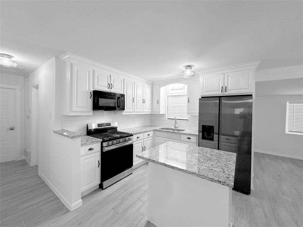 706 Carter Drive, Arlington, TX 76010