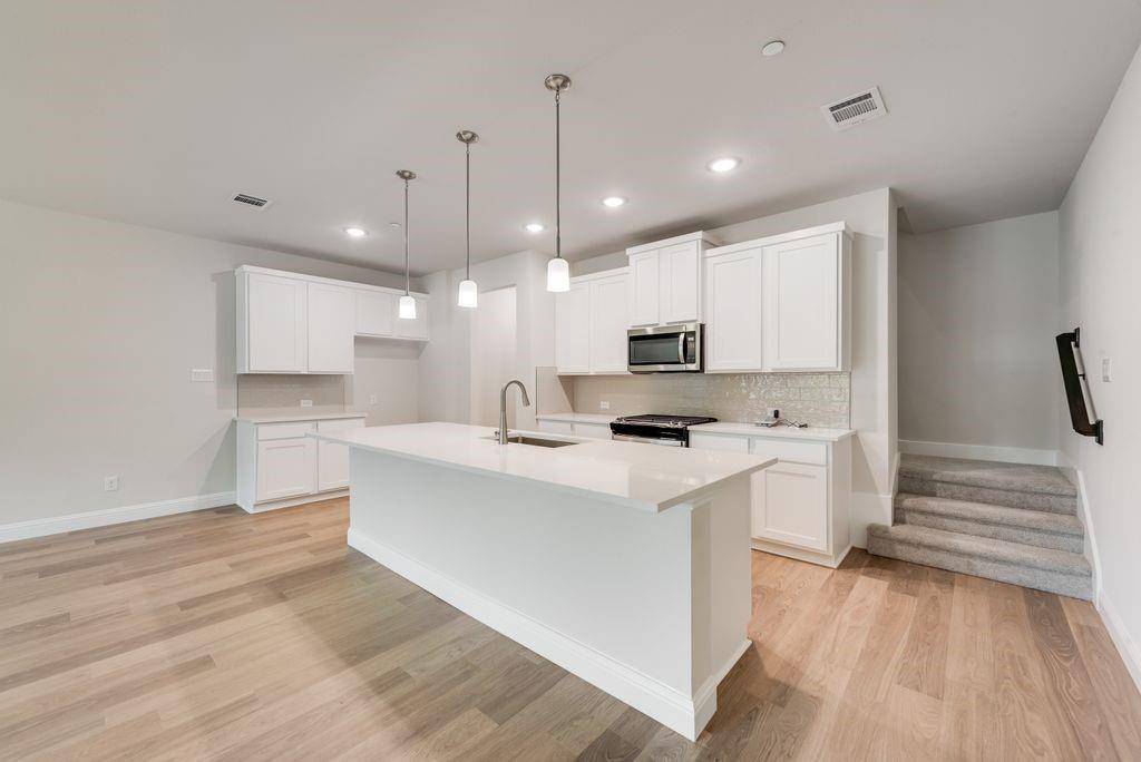 8330 Bayside Drive, Rowlett, TX 75088