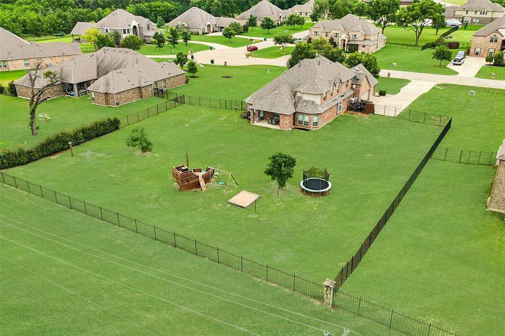 139 Las Colinas Trail, Cross Roads, TX 76227