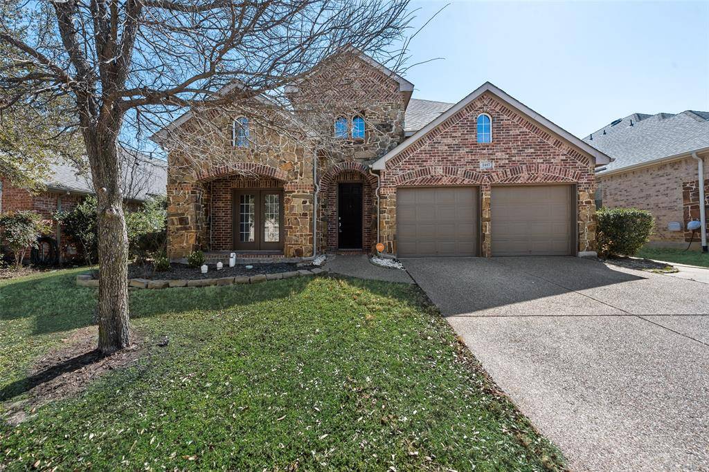 2467 Harbour Drive, Grand Prairie, TX 75054