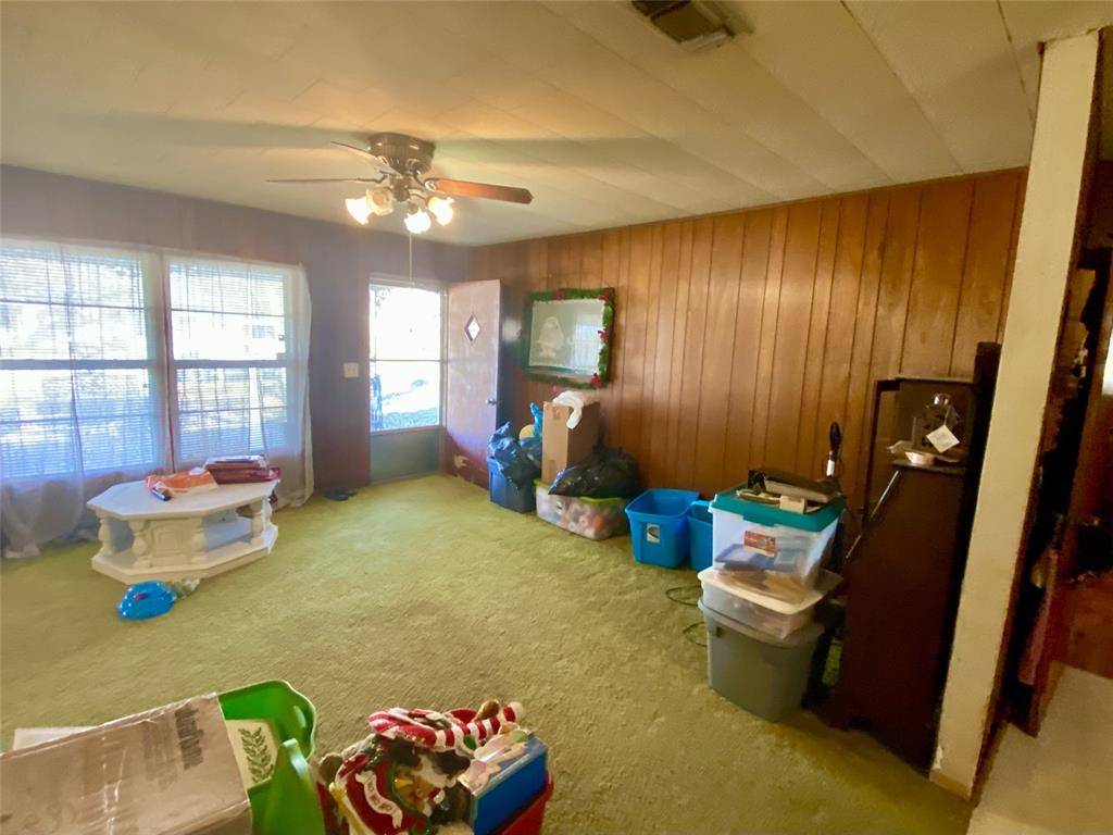 403 Mockingbird Lane, Chico, TX 76431